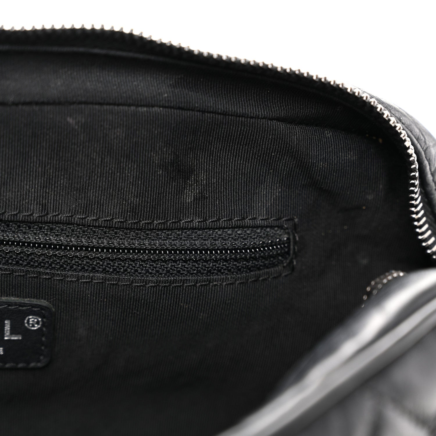 Crumpled Calfskin Quilted Medium Casual Rock Flap Black