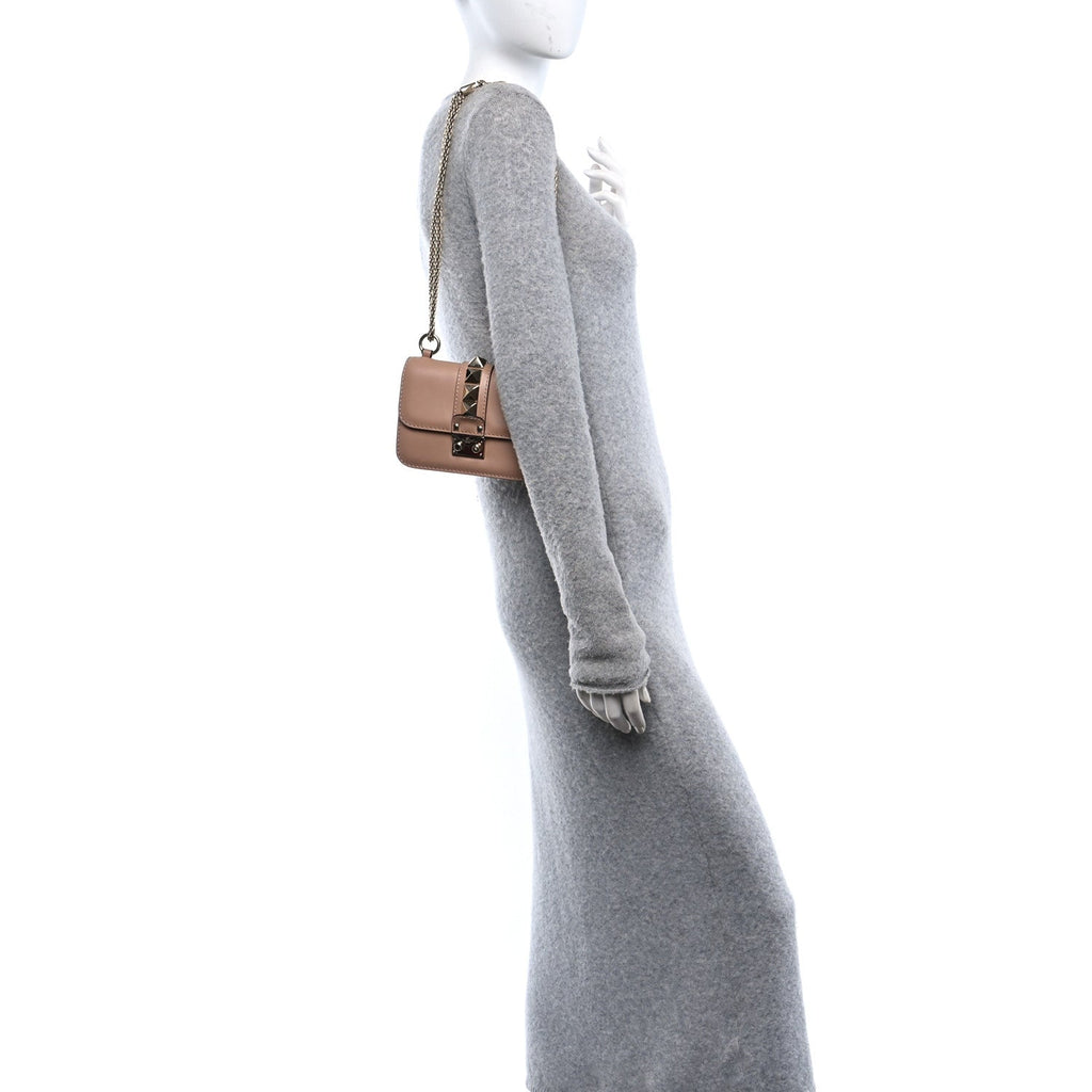 Vitello Mini Glam Lock Rockstud Flap Poudre