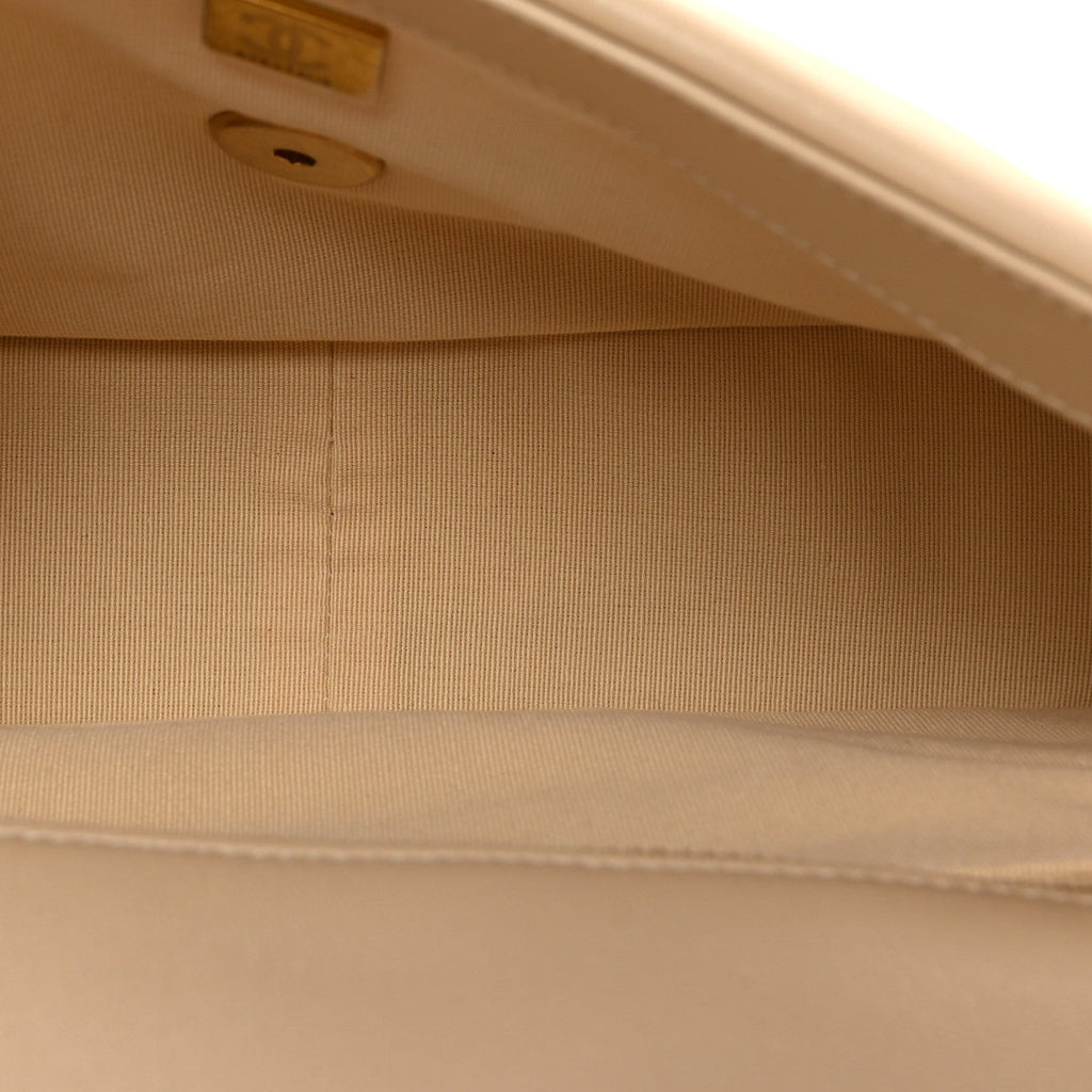 Lambskin Quilted Medium Chanel 19 Flap Beige