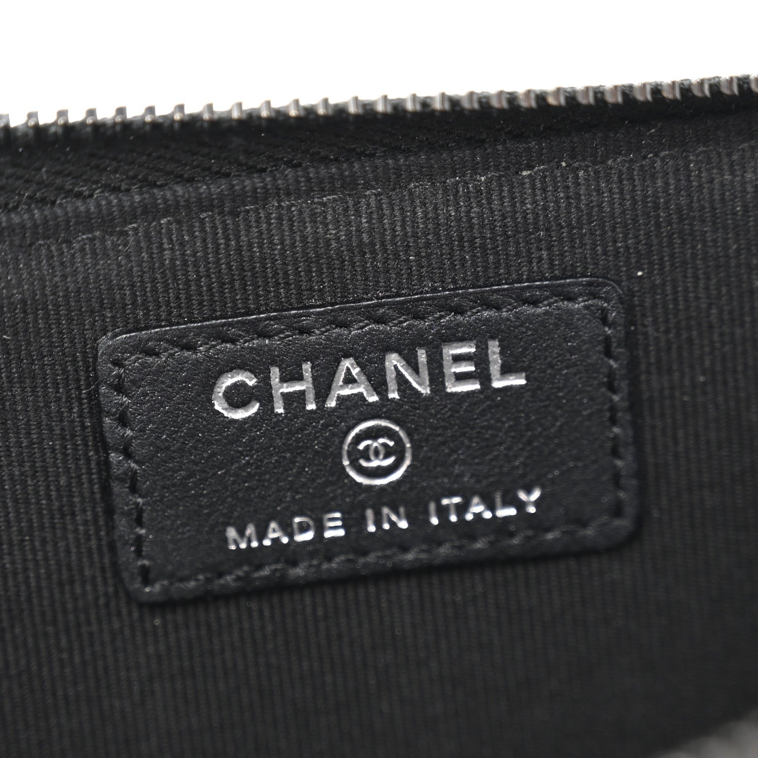Pearly Lambskin Quilted Zip  Holder So Black
