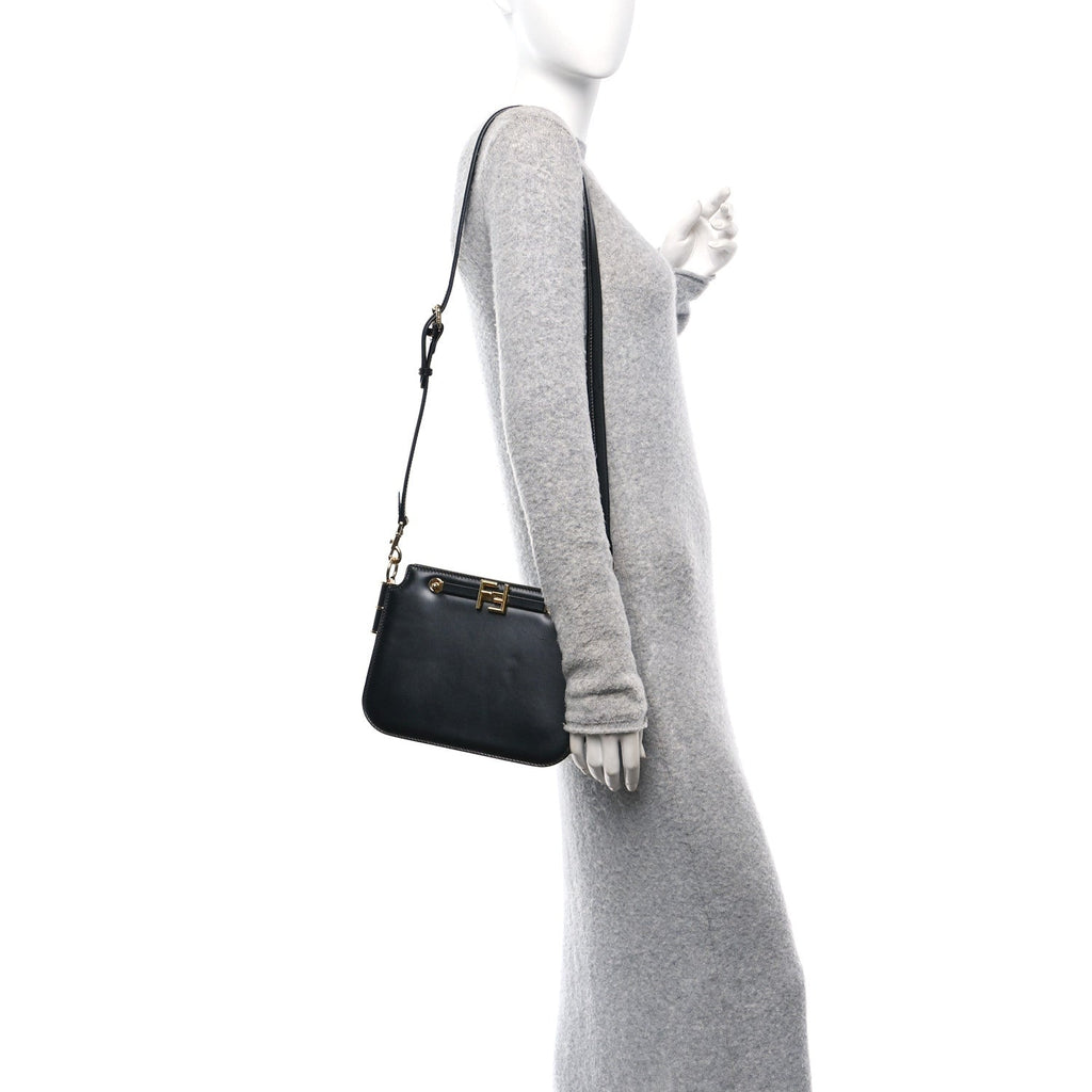 Vitello King Luxor Fendi Touch Shoulder Bag Black