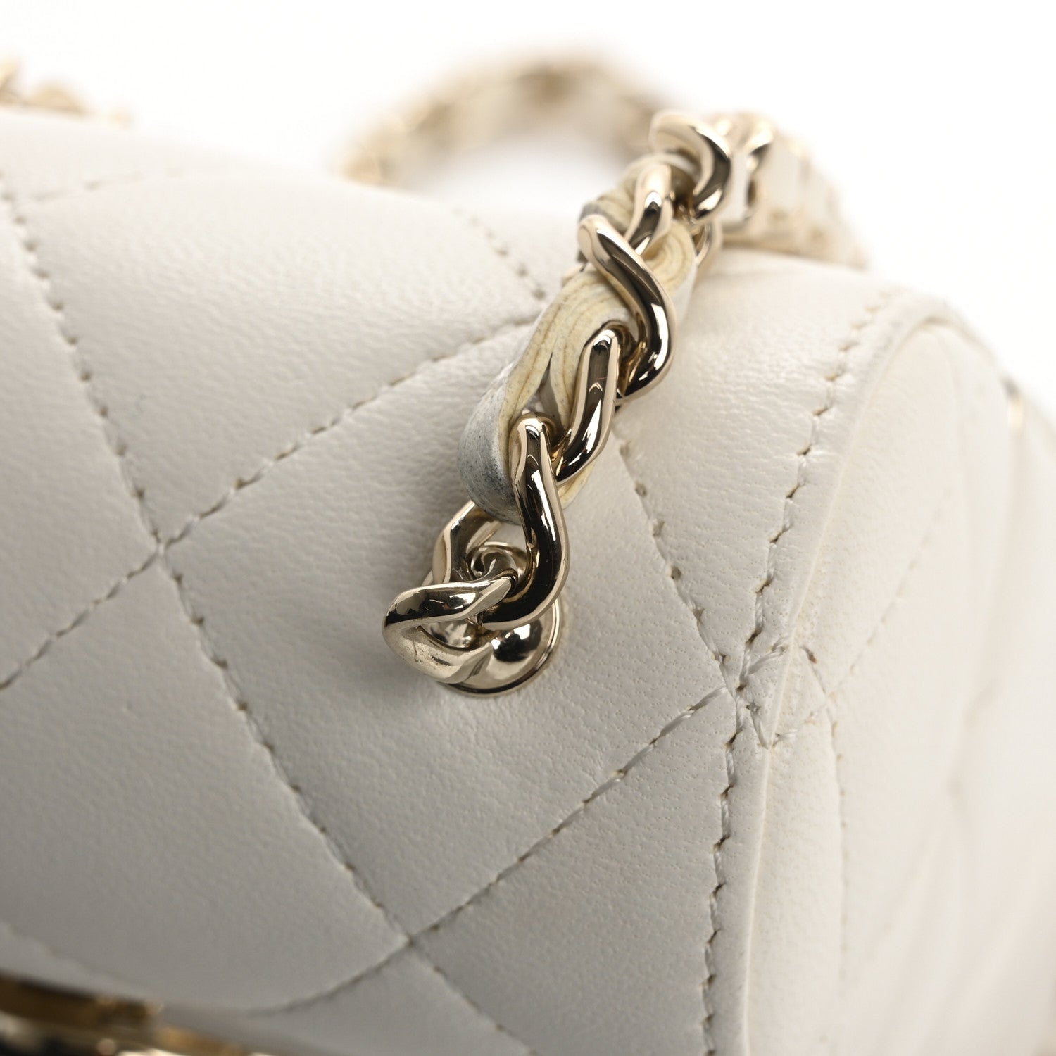 Lambskin Quilted Small Box With Chain White