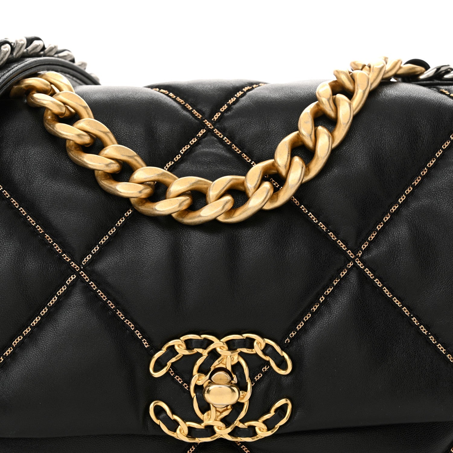 Lambskin Chain Quilted Medium Chanel 19 Flap Black