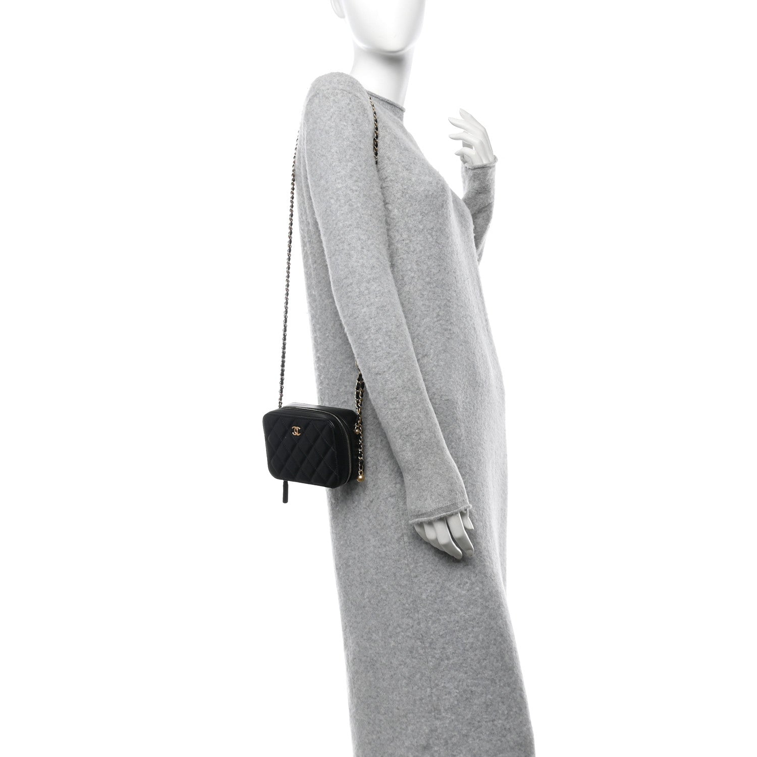 Lambskin Quilted CC Pearl Crush Camera Case Black