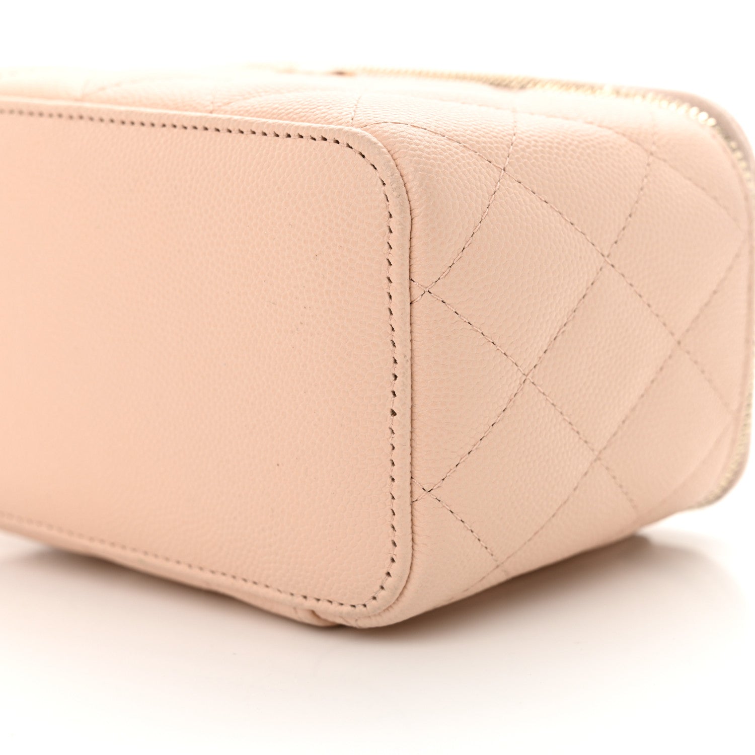 Caviar Quilted Small Vanity Case With Chain Light Pink