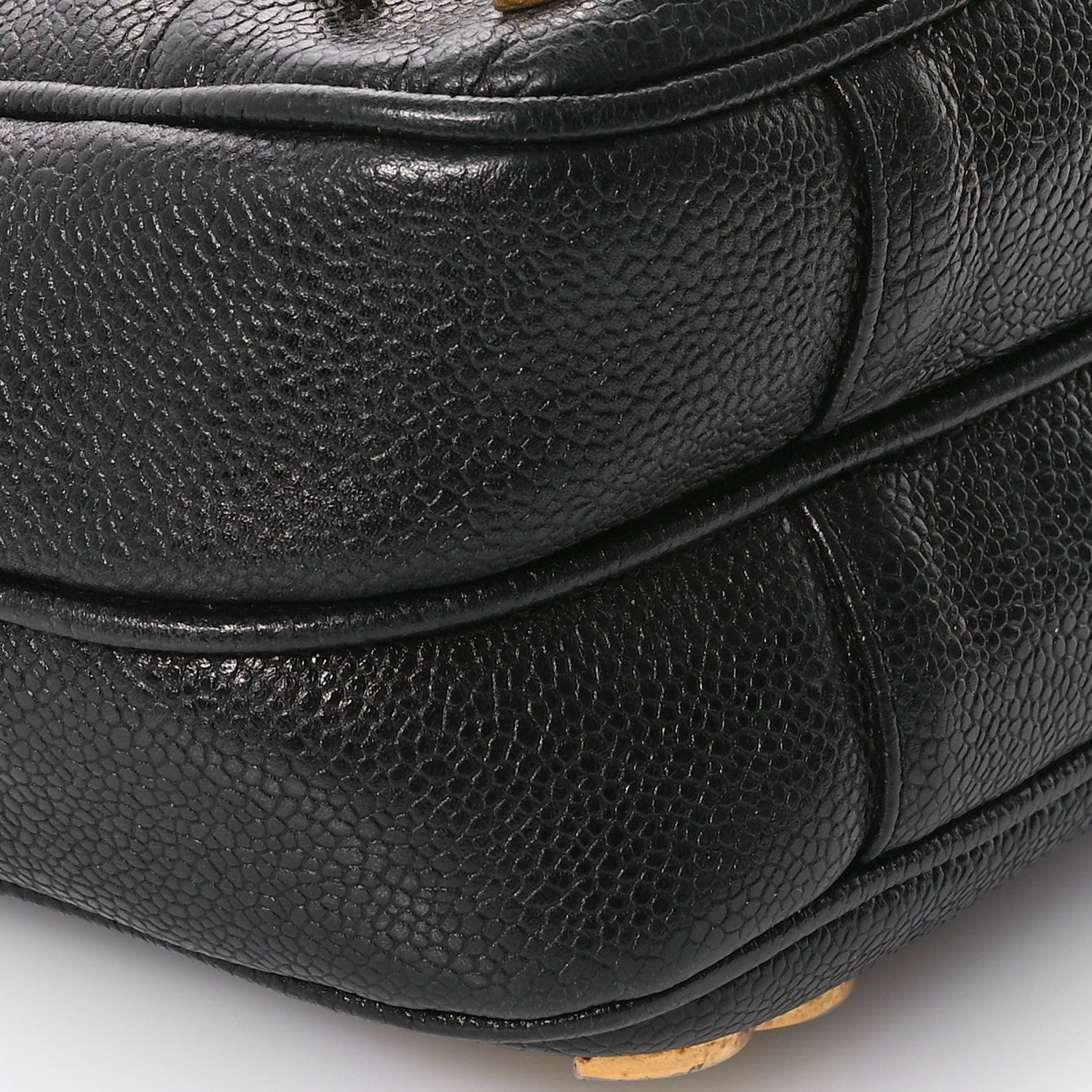 Caviar CC Shoulder Bag Black