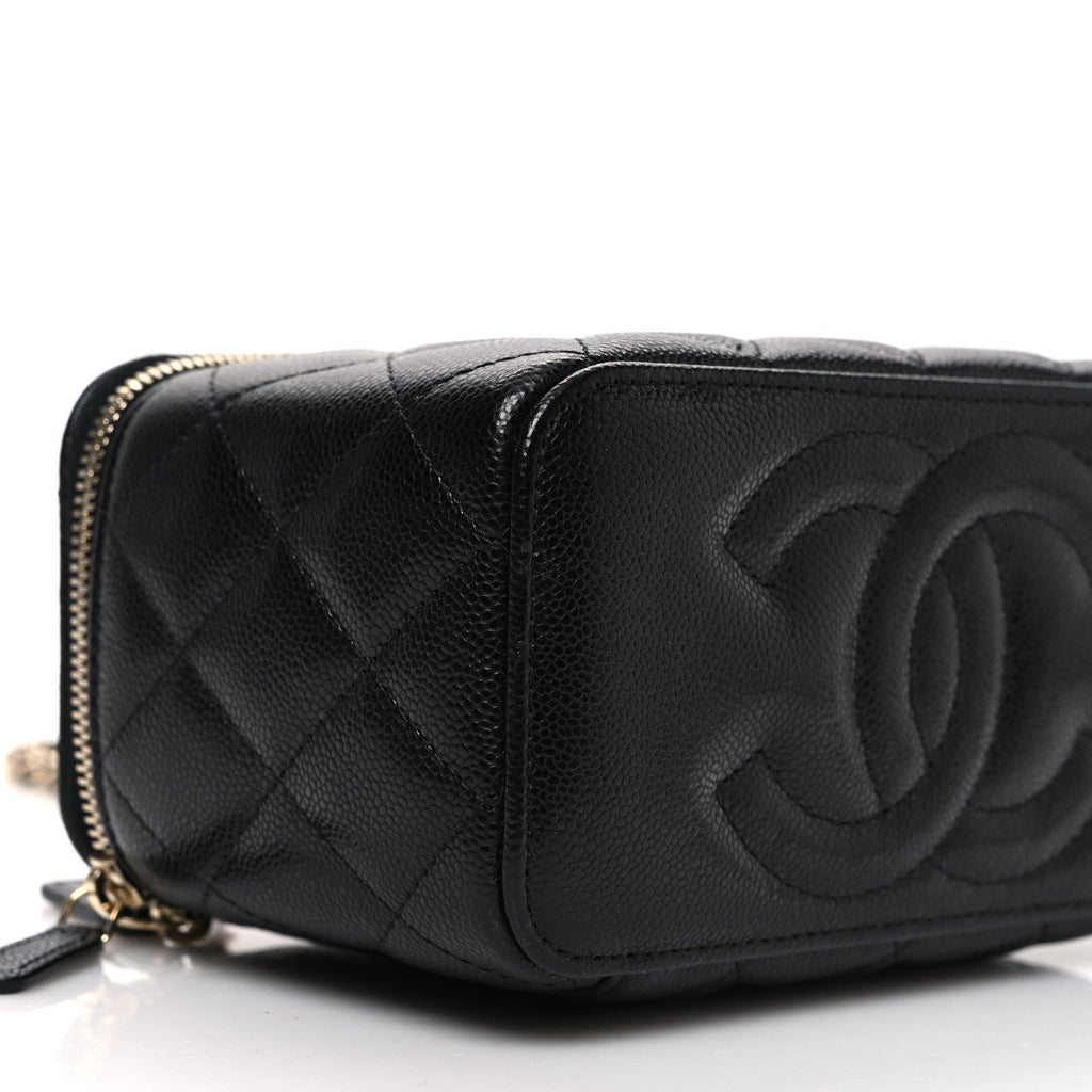 Caviar Quilted Small Vanity Case With Chain Black