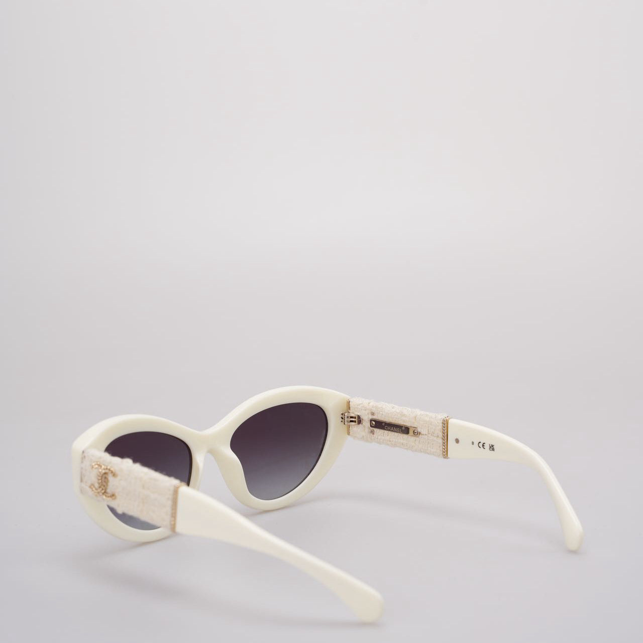Chanel Acetate Tweed Wool CC Chain Sunglasses 5513-A White
