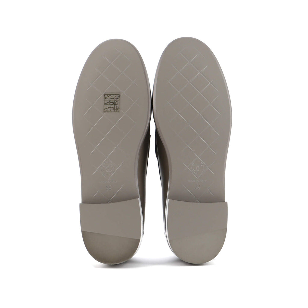 Women's CC Loafers Quilted Leather