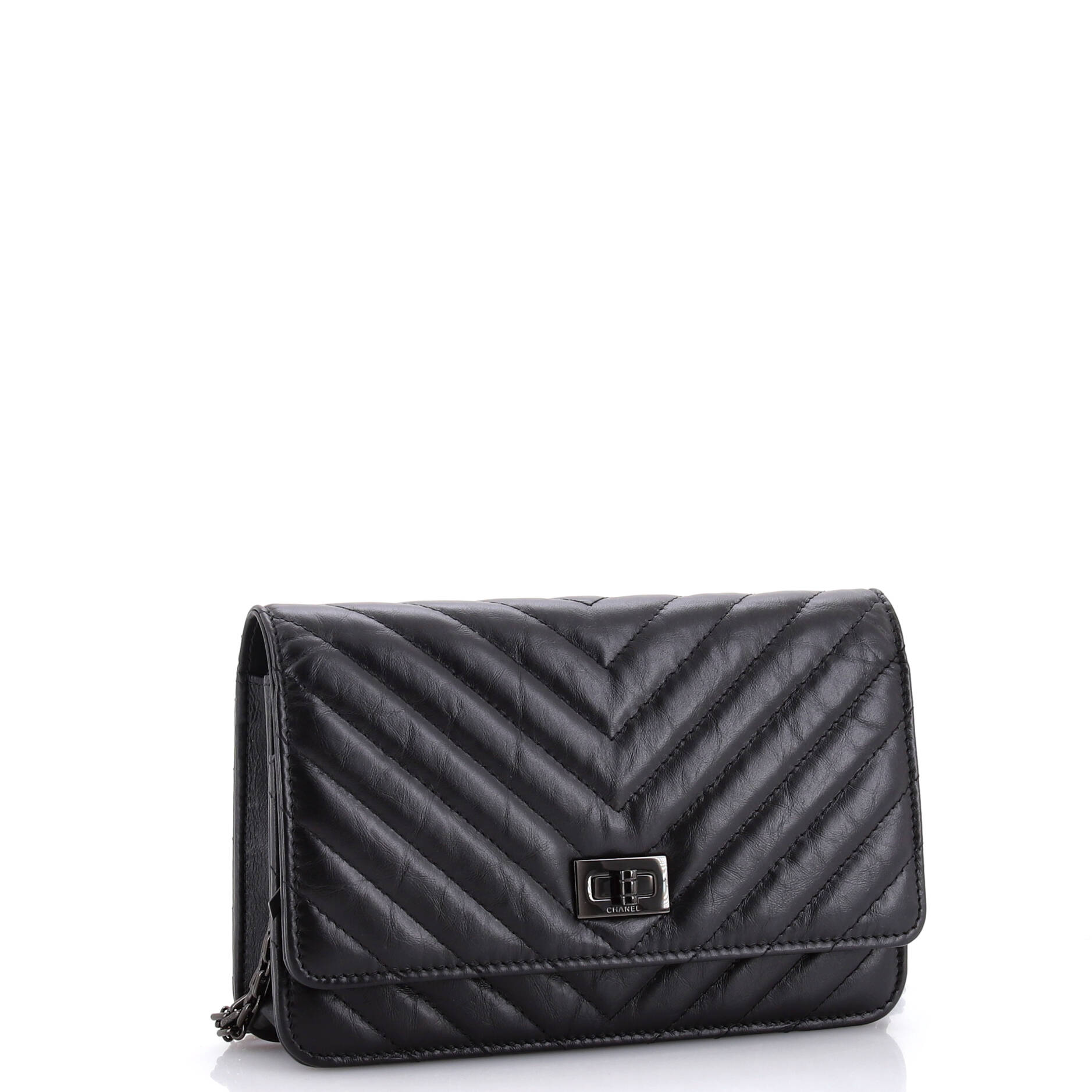 So Black Reissue 2.55 Wallet on Chain Chevron Sheepskin
