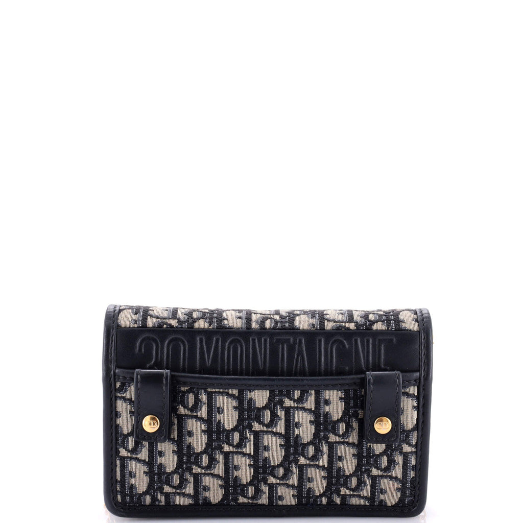 30 Montaigne 2-in-1 Pouch Oblique Canvas