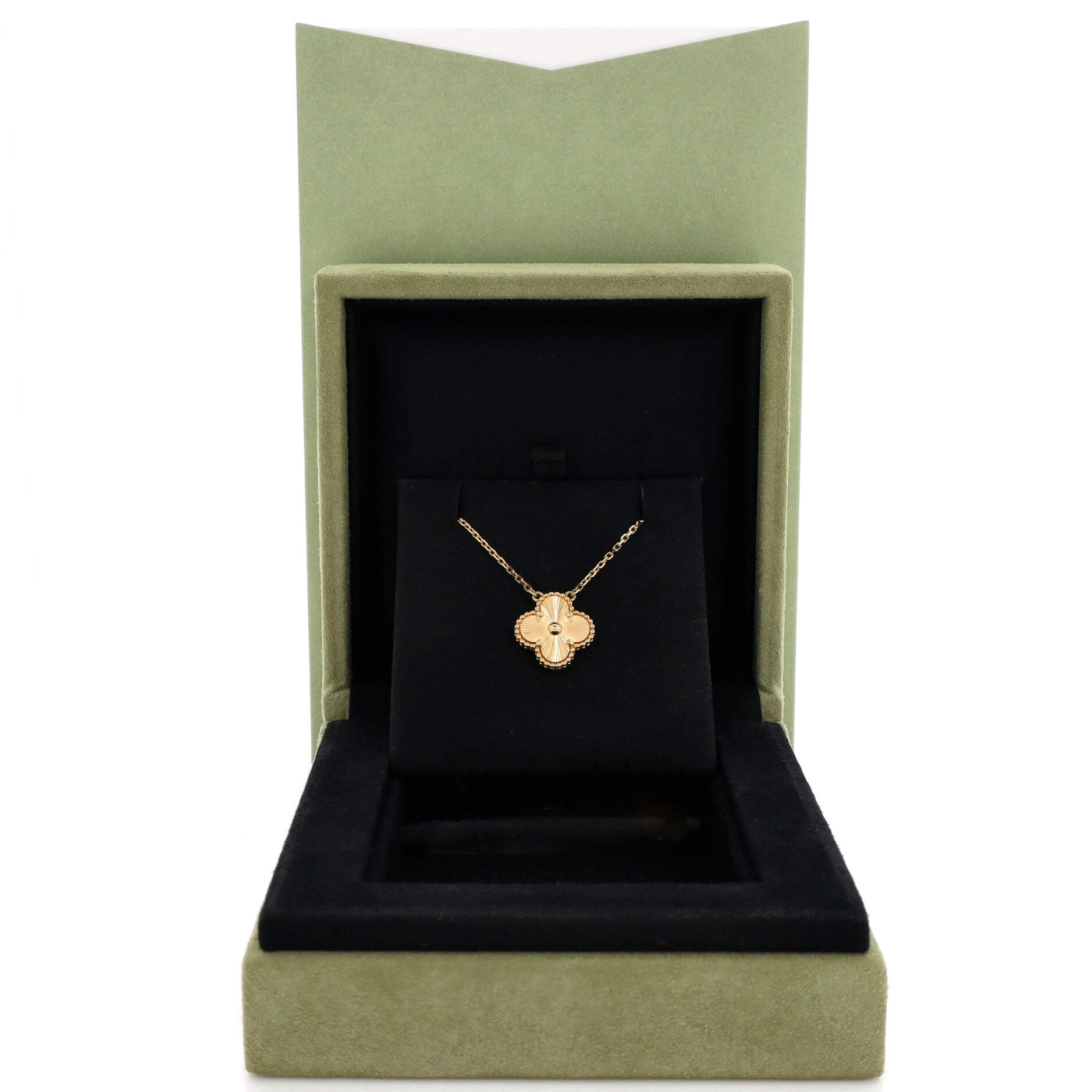 Vintage Alhambra Pendant Necklace Guilloche 18K Yellow Gold