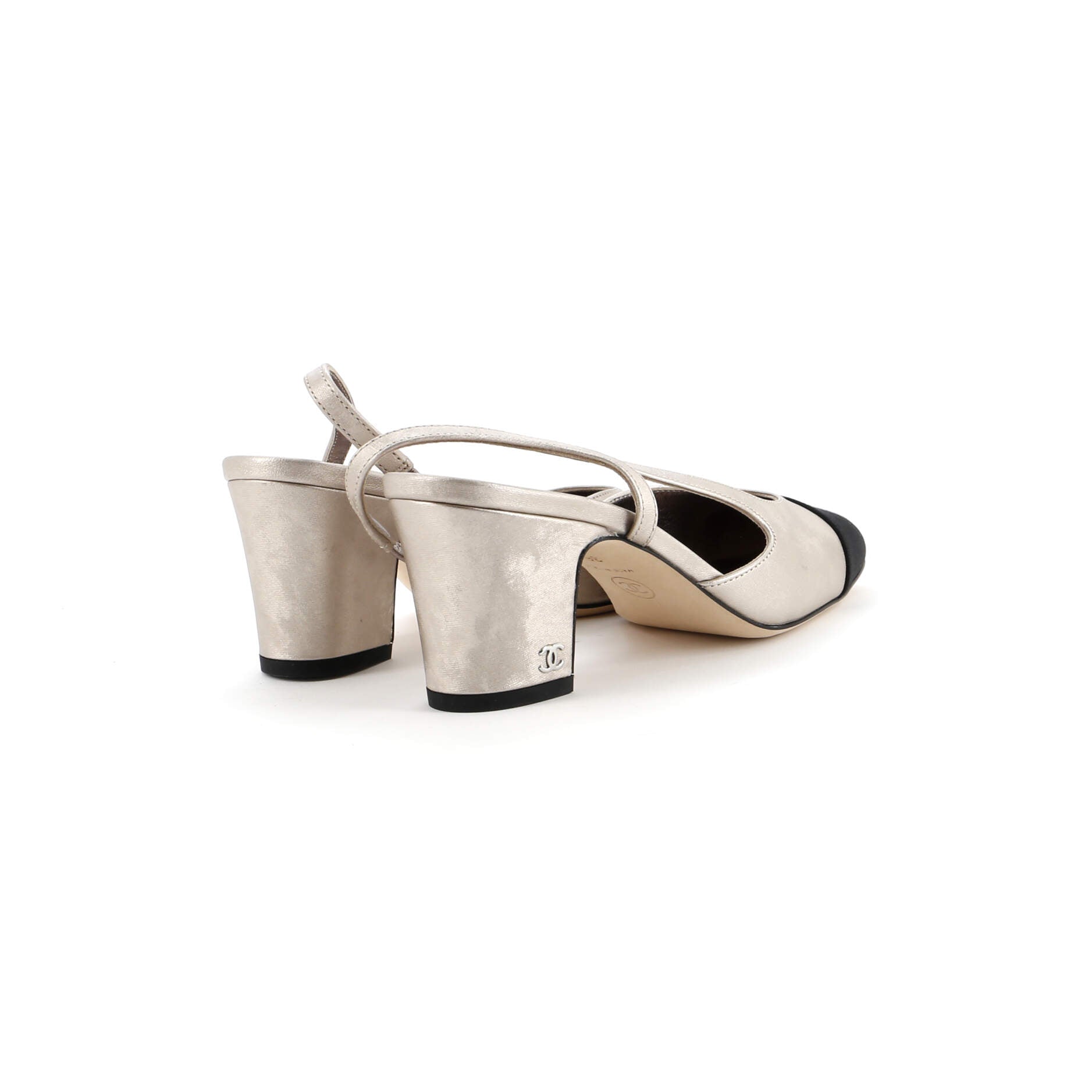 Women’s Cap Toe Slingback Pumps Leather