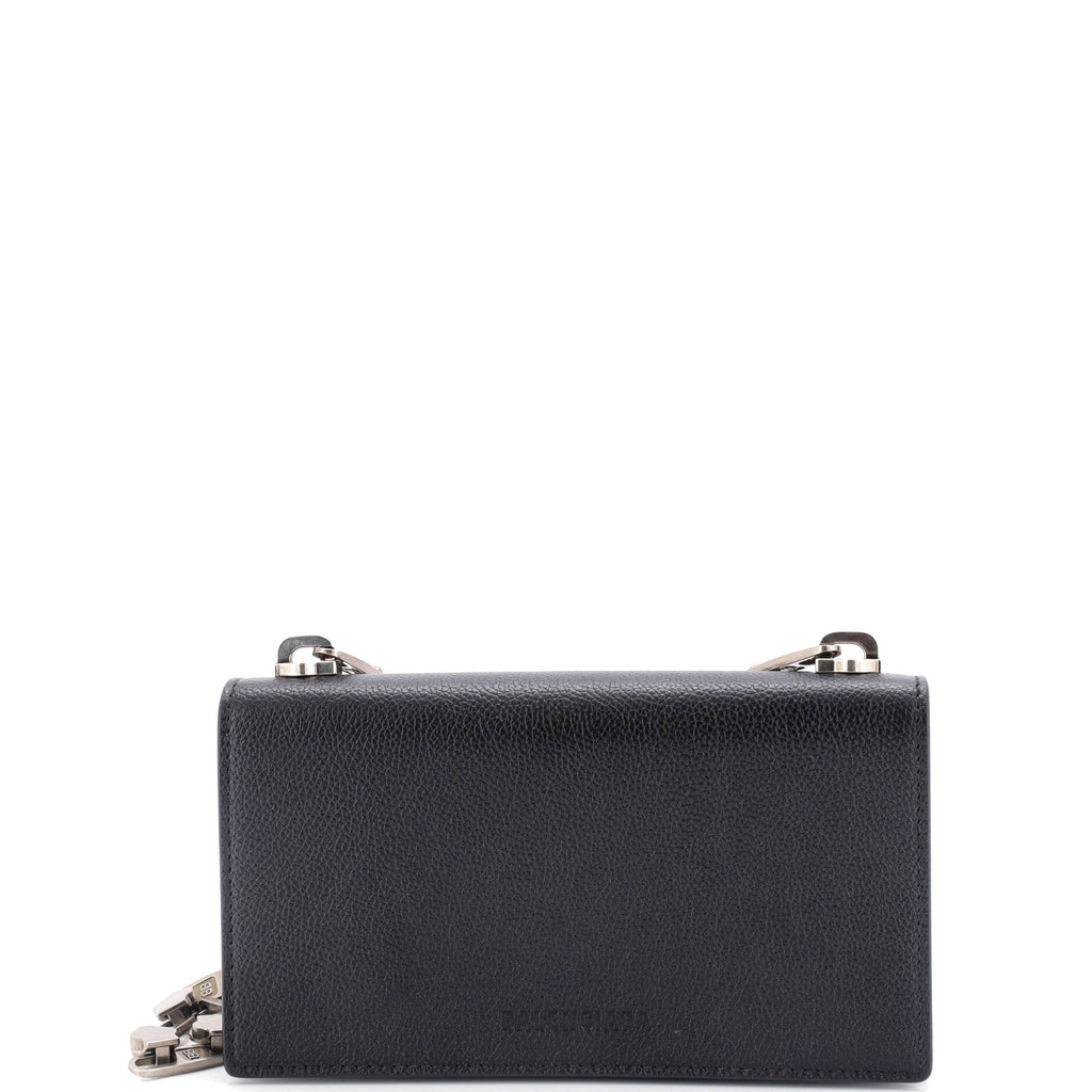 Essential Wallet on Zipper Chain Leather