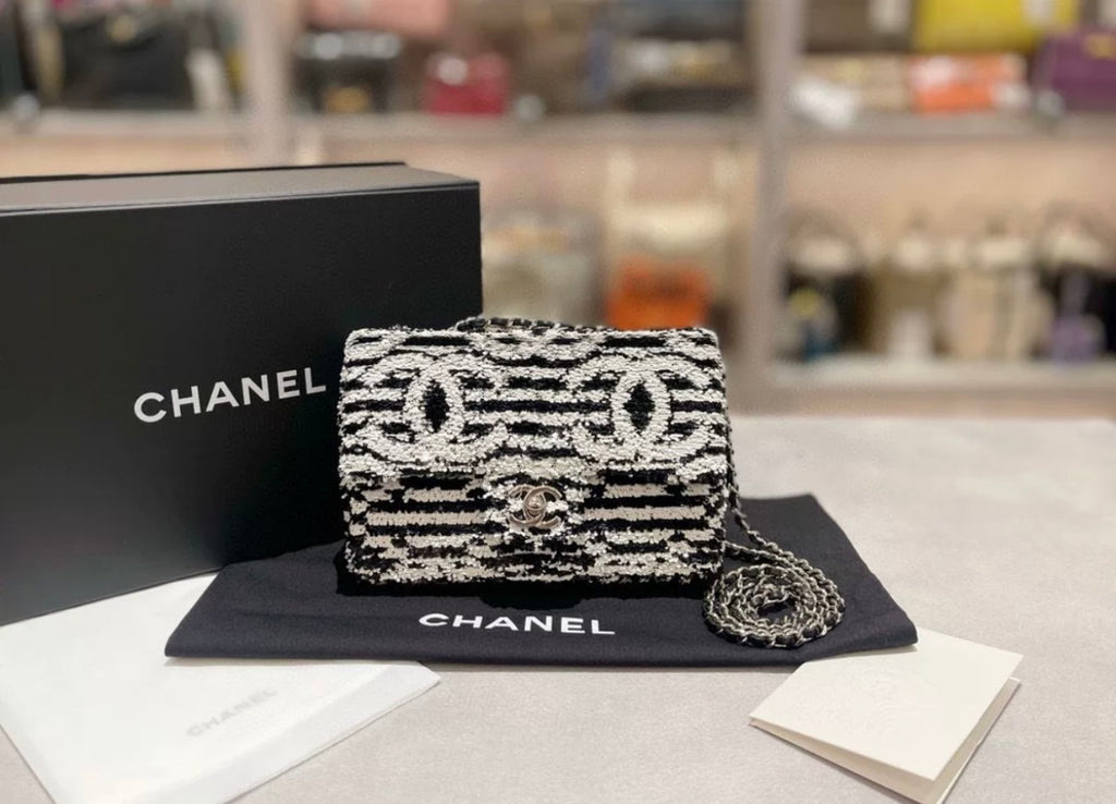 CHANEL 24S MINI SEQUINS BLACK/WHITE Flap