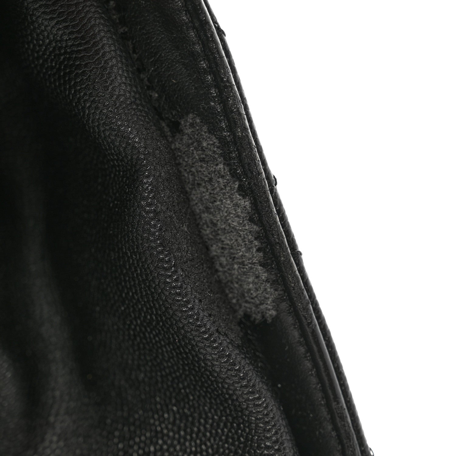 Caviar Quilted Medium CC Bucket Bag Black