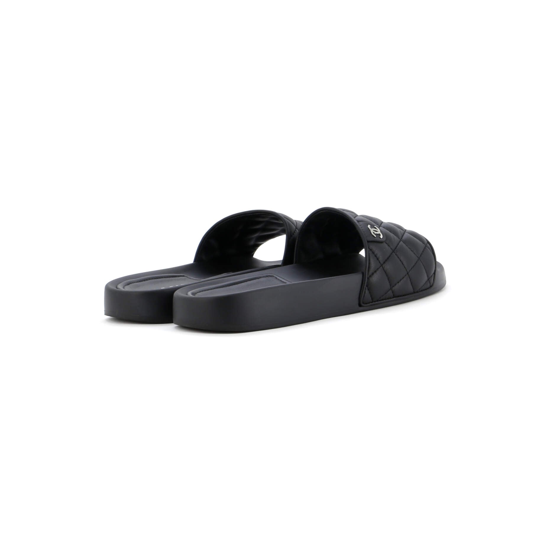 Women's CC Slide Sandals Quilted Lambskin