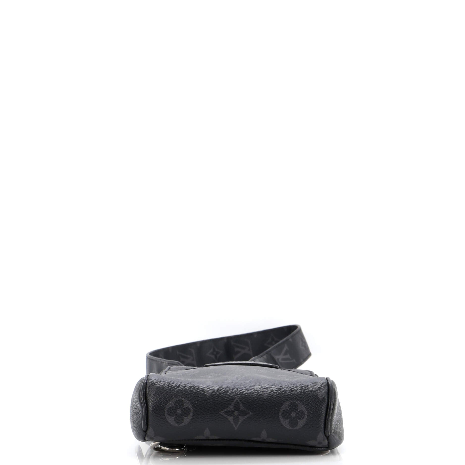 Outdoor Slingbag Monogram Taigarama