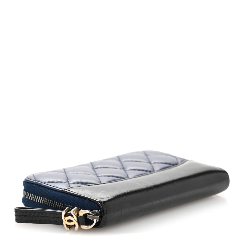 Aged Calfskin Quilted Small Gabrielle Zip Around Wallet Blue Black