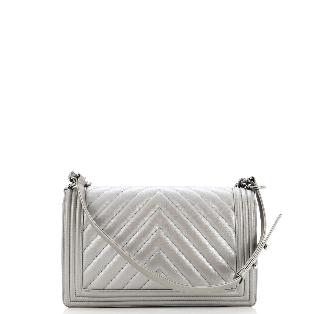 Boy Flap Bag Chevron Caviar New Medium