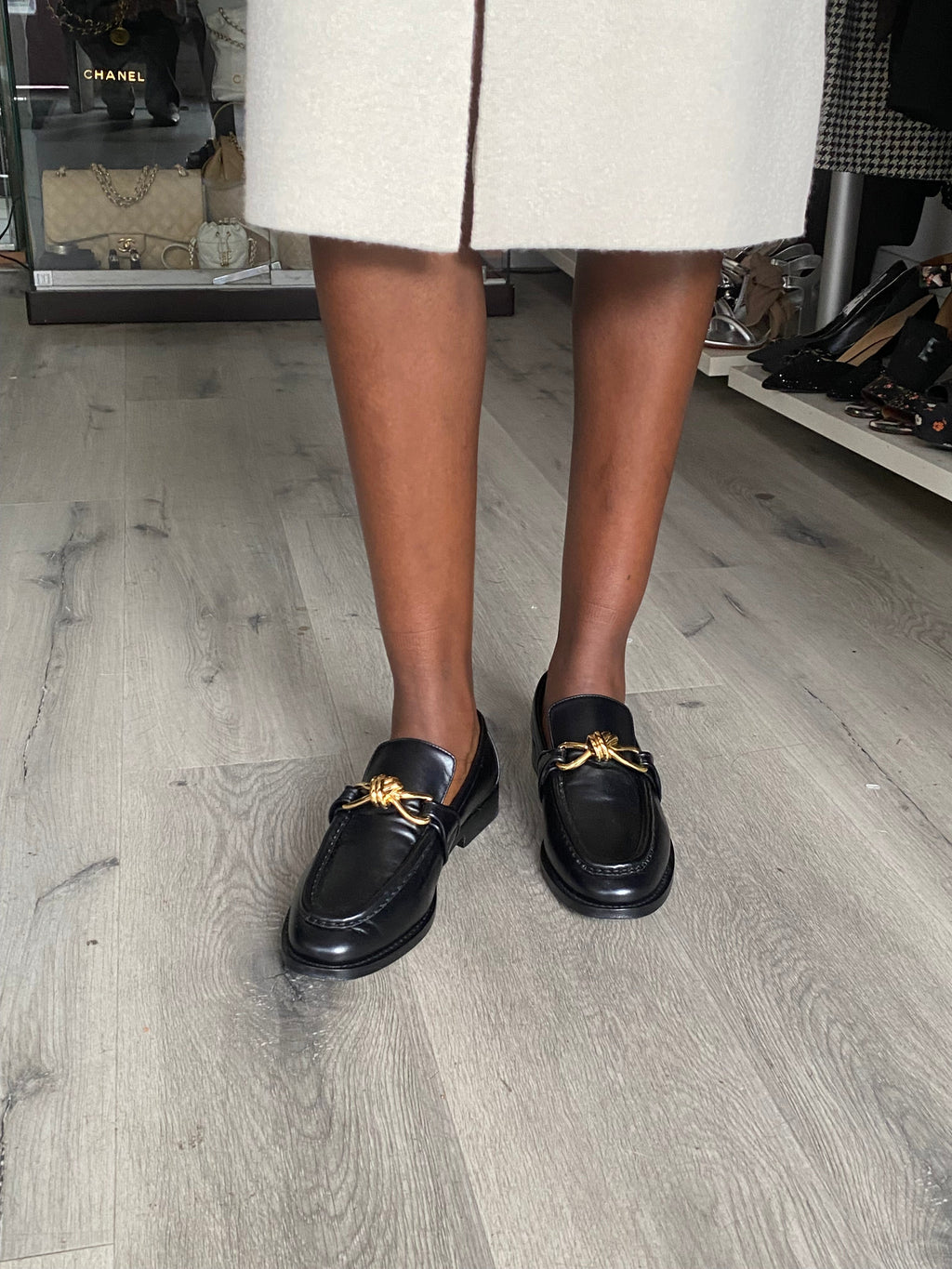 Bottega Veneta Black Leather and Gold Metal Astaire Loafer - 39.5