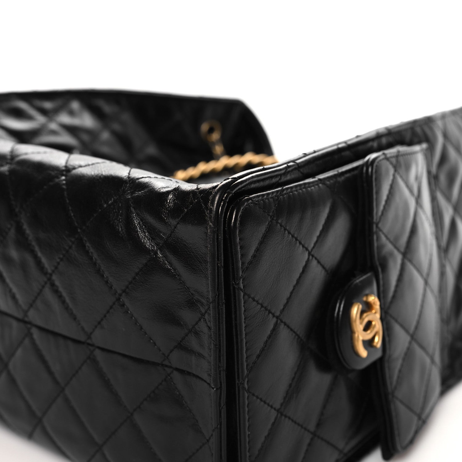Shiny Crumpled Calfskin Quilted Medium Chanel 25 Handbag Black
