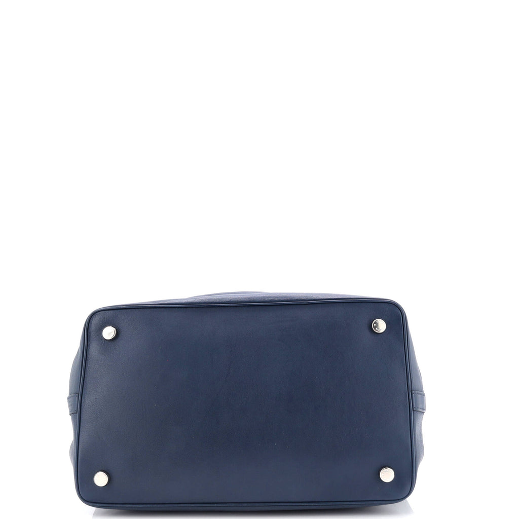 Haute Maroquinerie Noe Handbag Leather