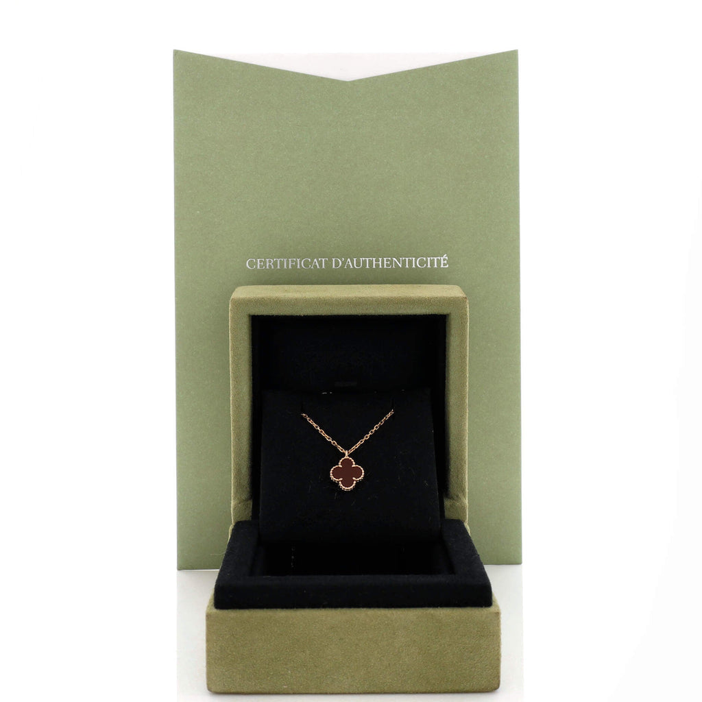 Sweet Alhambra Pendant Necklace 18K Rose Gold and Carnelian