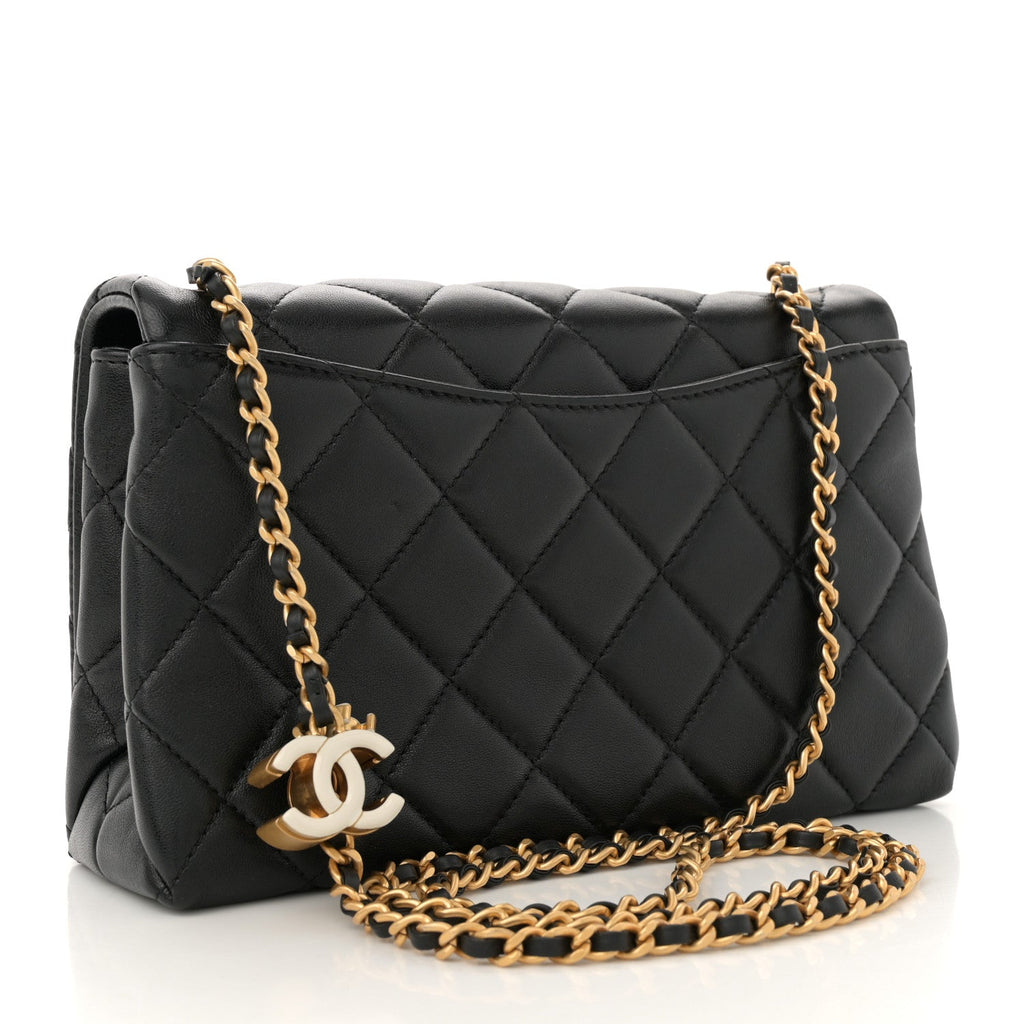 Shiny Lambskin Quilted Enamel CC Small Flap Black