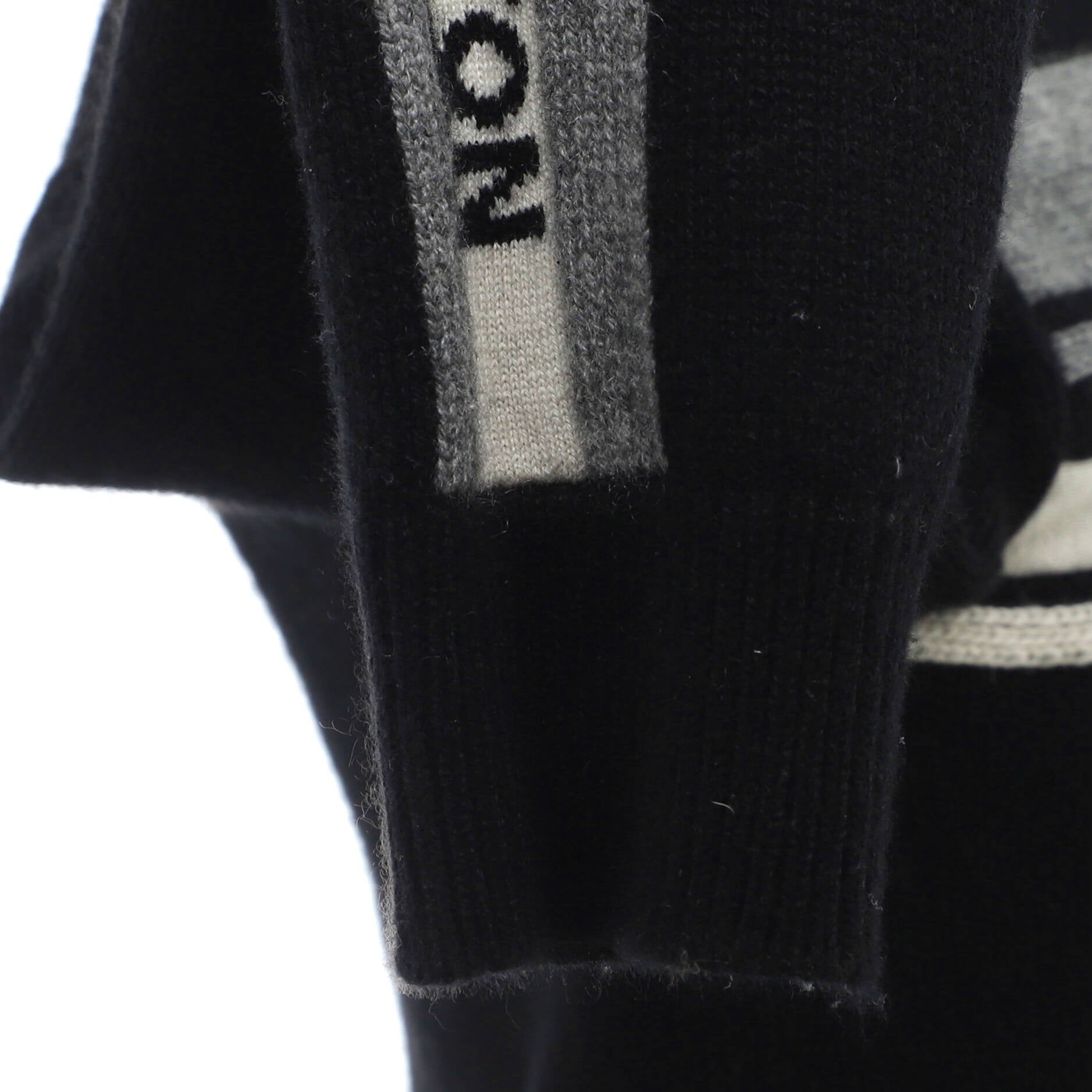 Women's Intarsia Signature Crewneck Sweater Cashmere