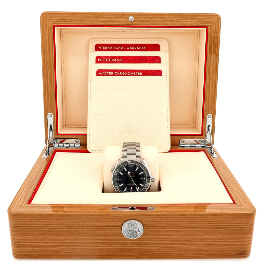 Seamaster Professional Planet Ocean 600M Co-Axial Chronometer Automatic Watch Stainless Steel 39