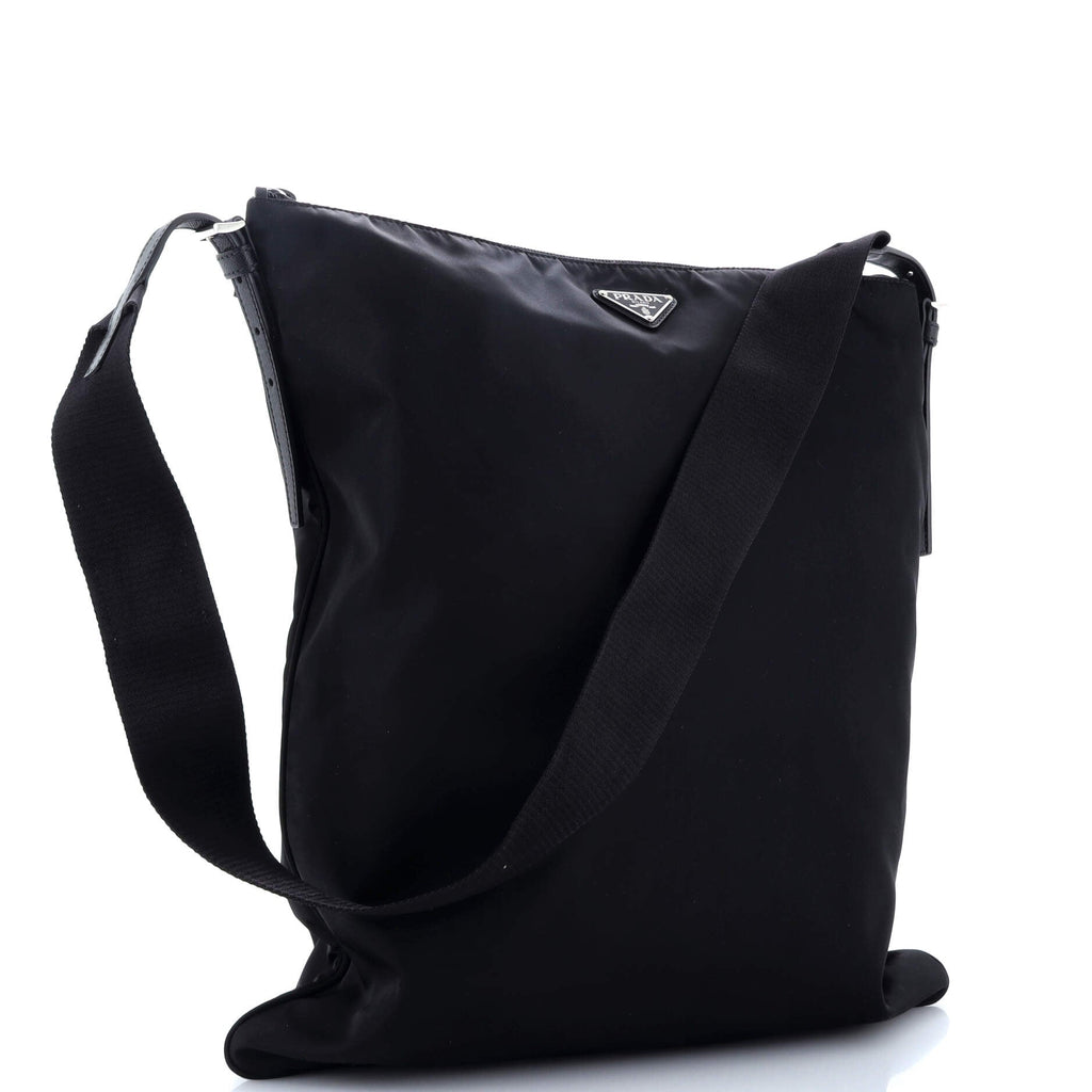 Triangle Logo Plaque Flat Messenger Tessuto Medium