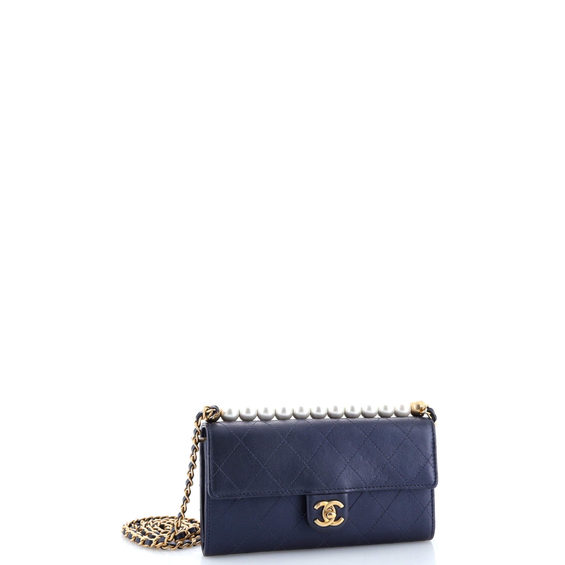 Chic Pearls Clutch with Chain Quilted Goatskin