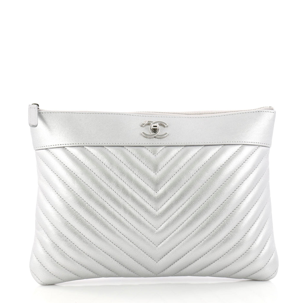 O Case Clutch Chevron Lambskin Medium