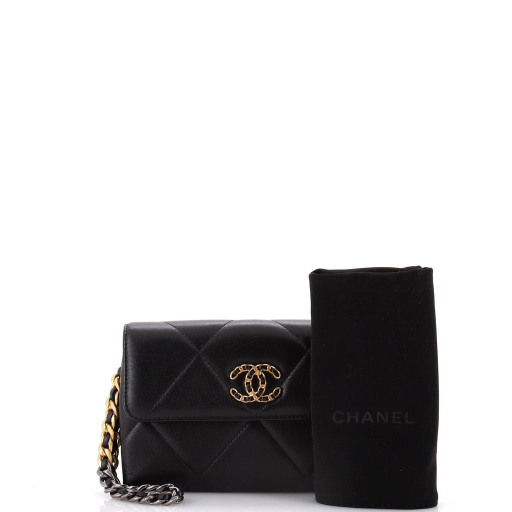 19 Flap Pouch with Chain Handle Quilted Lambskin