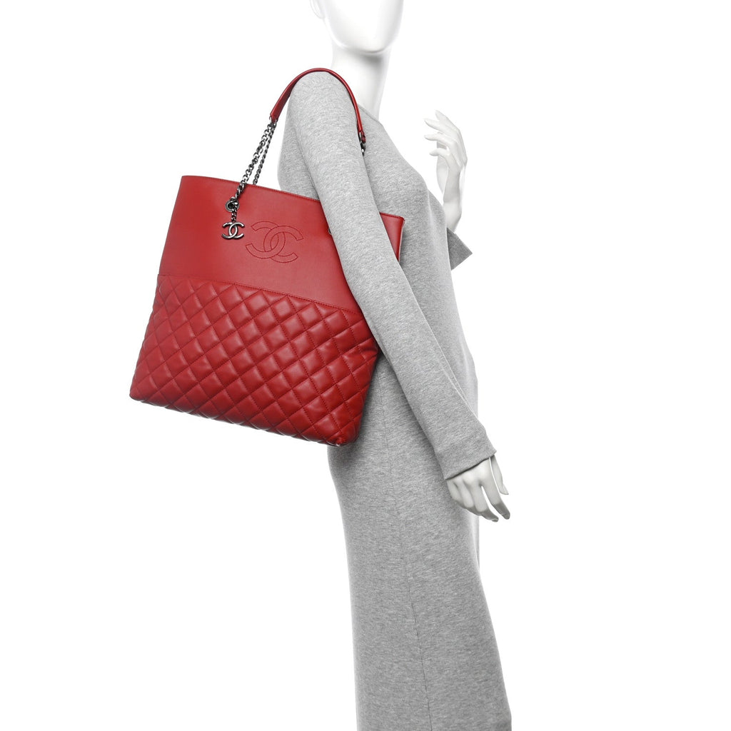 Lambskin Quilted Urban Delight Tote Red