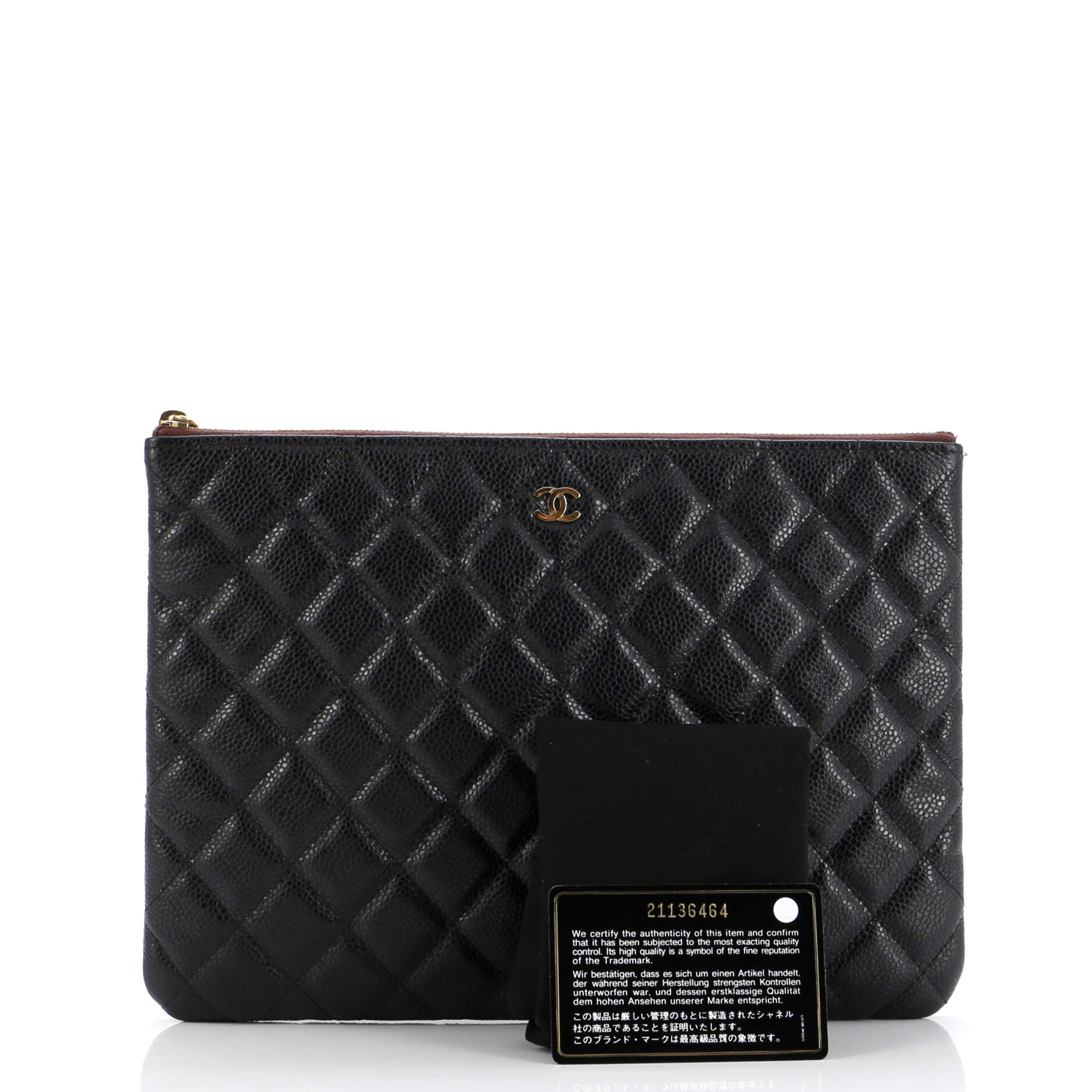 O Case Clutch Quilted Caviar Medium