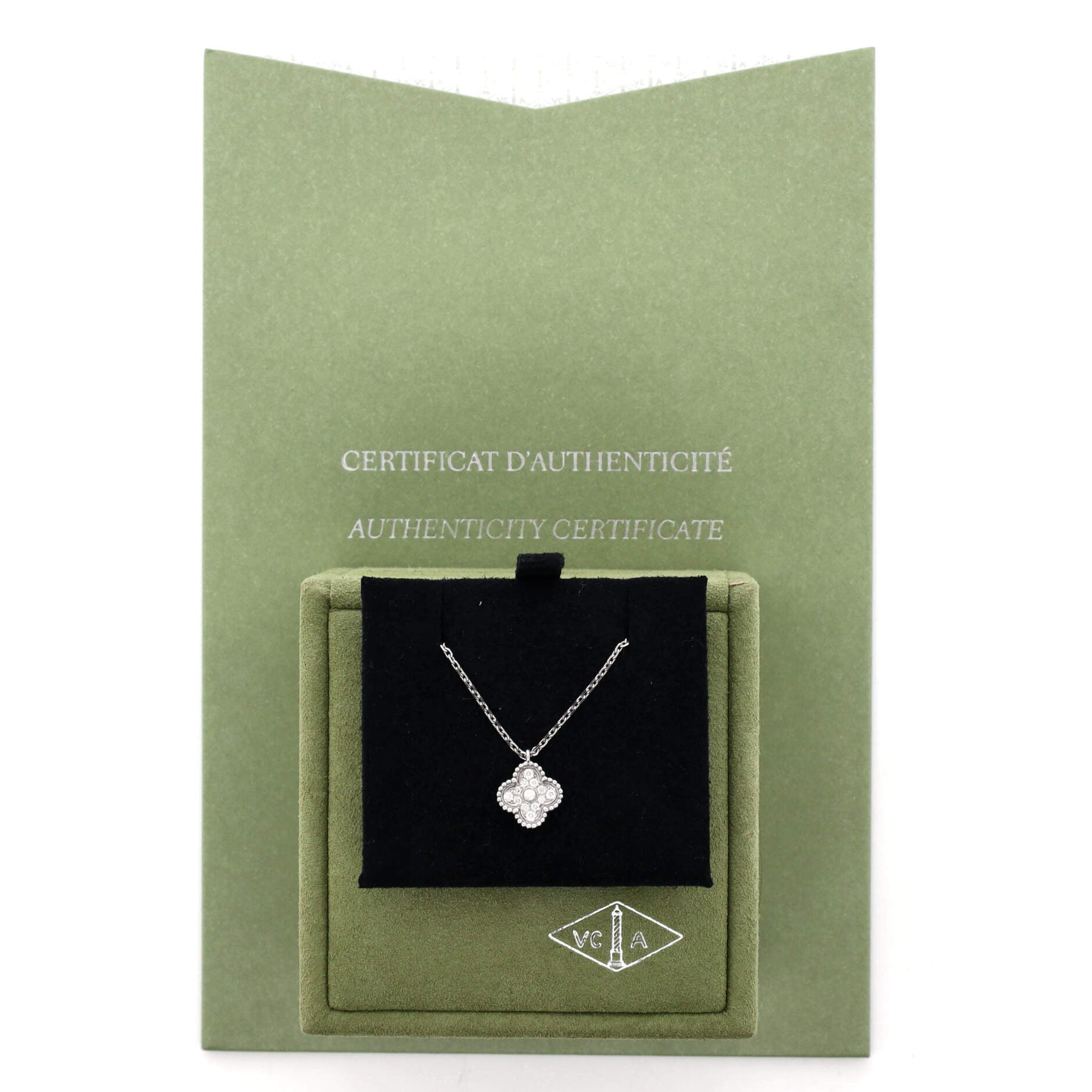 Sweet Alhambra Pendant Necklace 18K White Gold with Diamonds