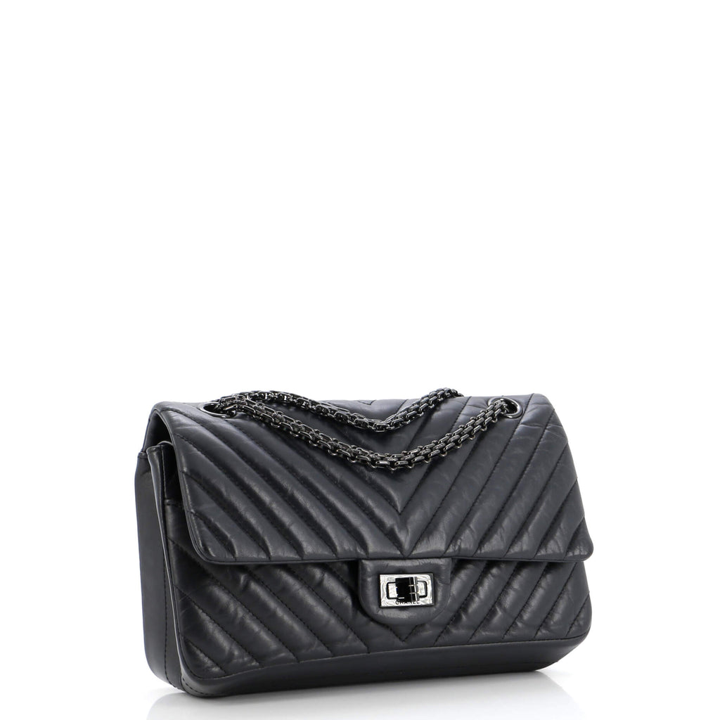 So Black Reissue 2.55 Flap Bag Chevron Aged Calfskin 225