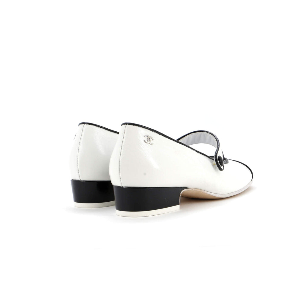 Women's CC Cap Toe Mary Jane Pumps Leather
