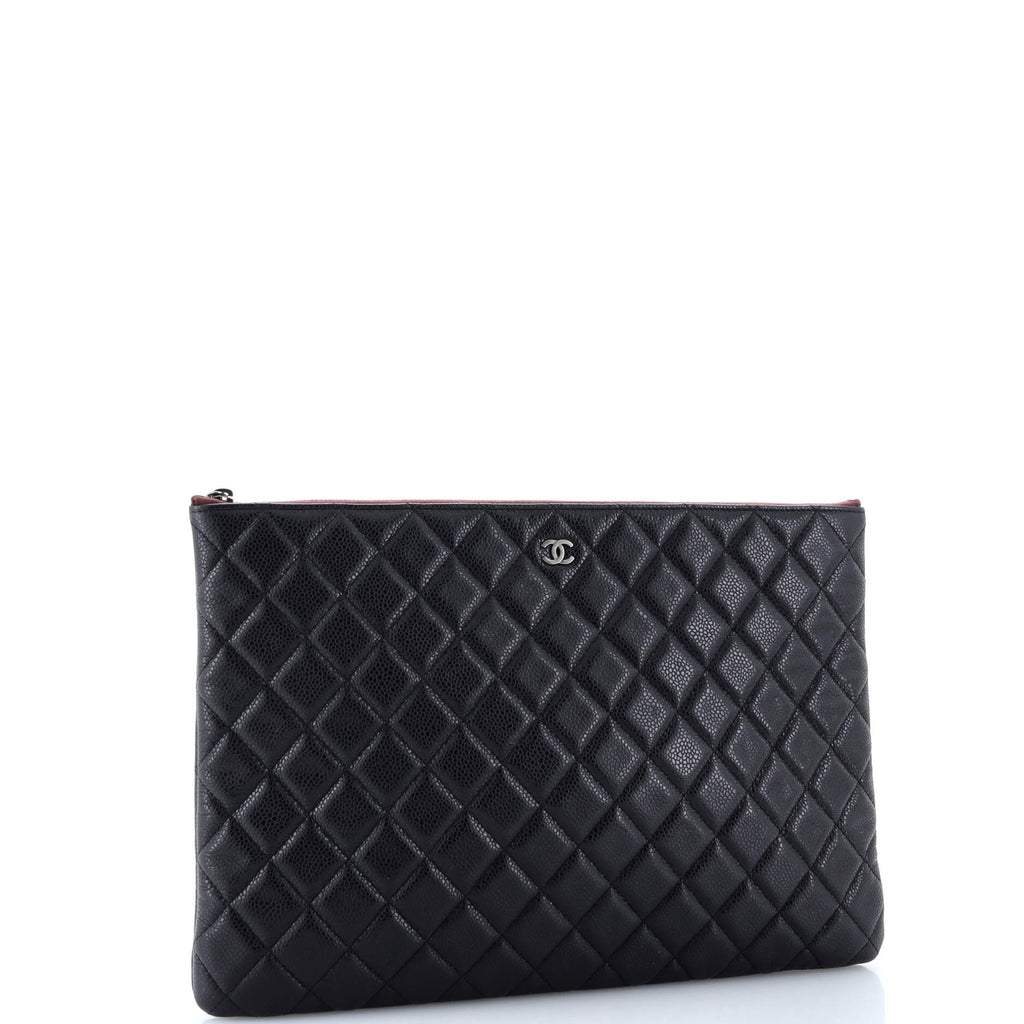 O Case Clutch Quilted Caviar Large