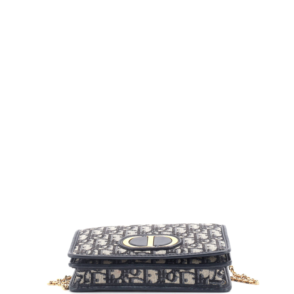 30 Montaigne 2-in-1 Pouch Oblique Canvas