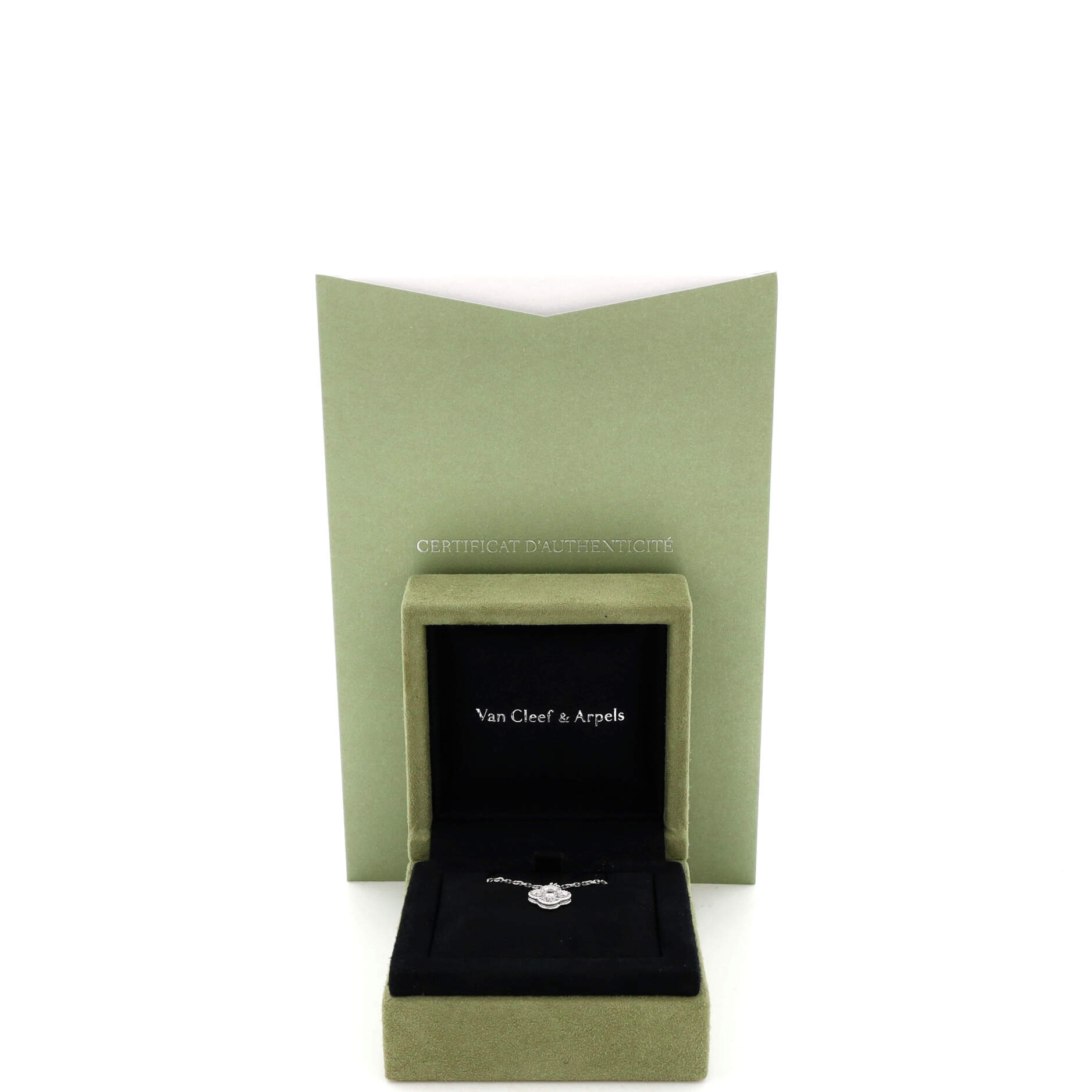 Sweet Alhambra Pendant Necklace 18K White Gold with Diamonds