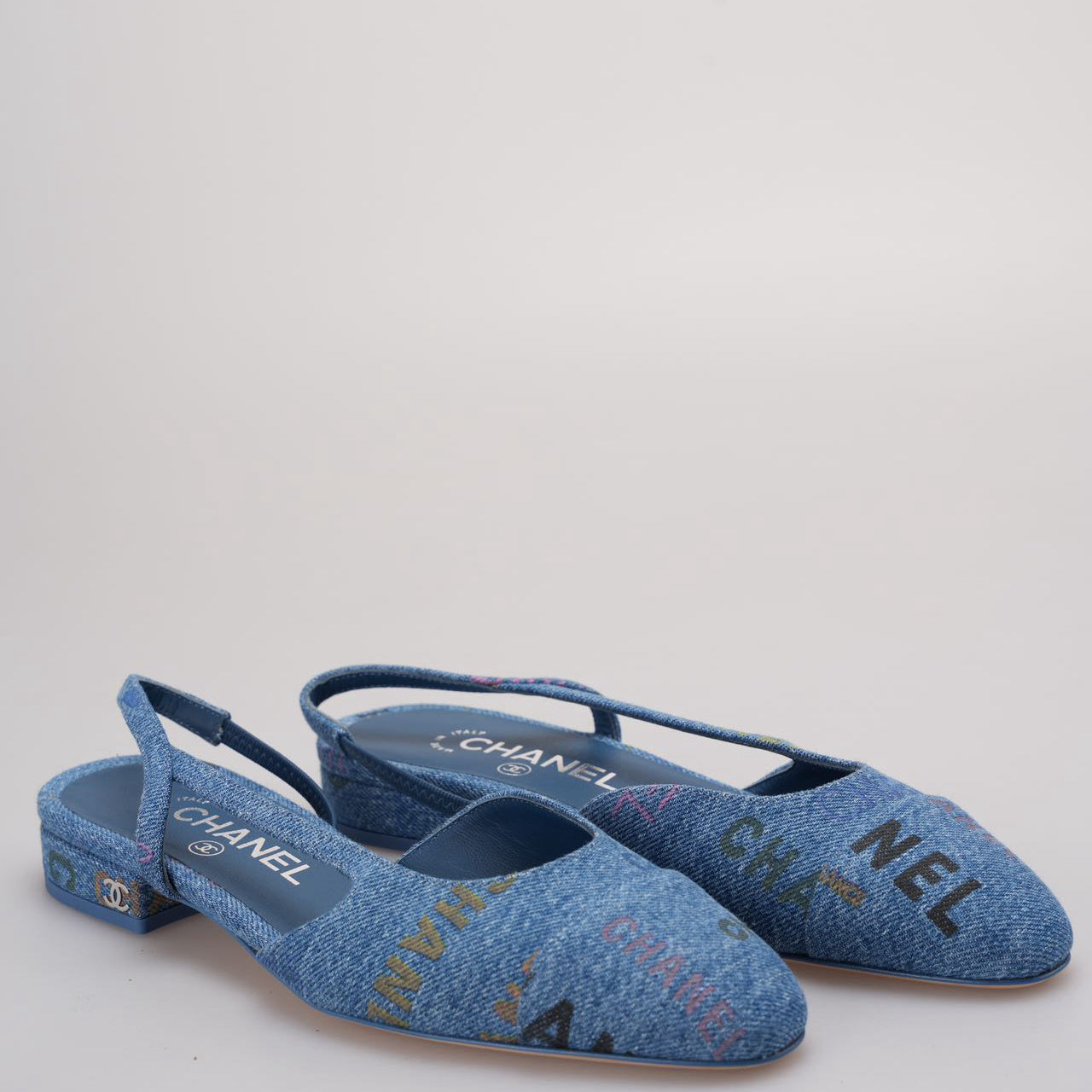 Chanel Denim Slingback Flats Cap Toe CC Light Blue Multicolor size 36.5