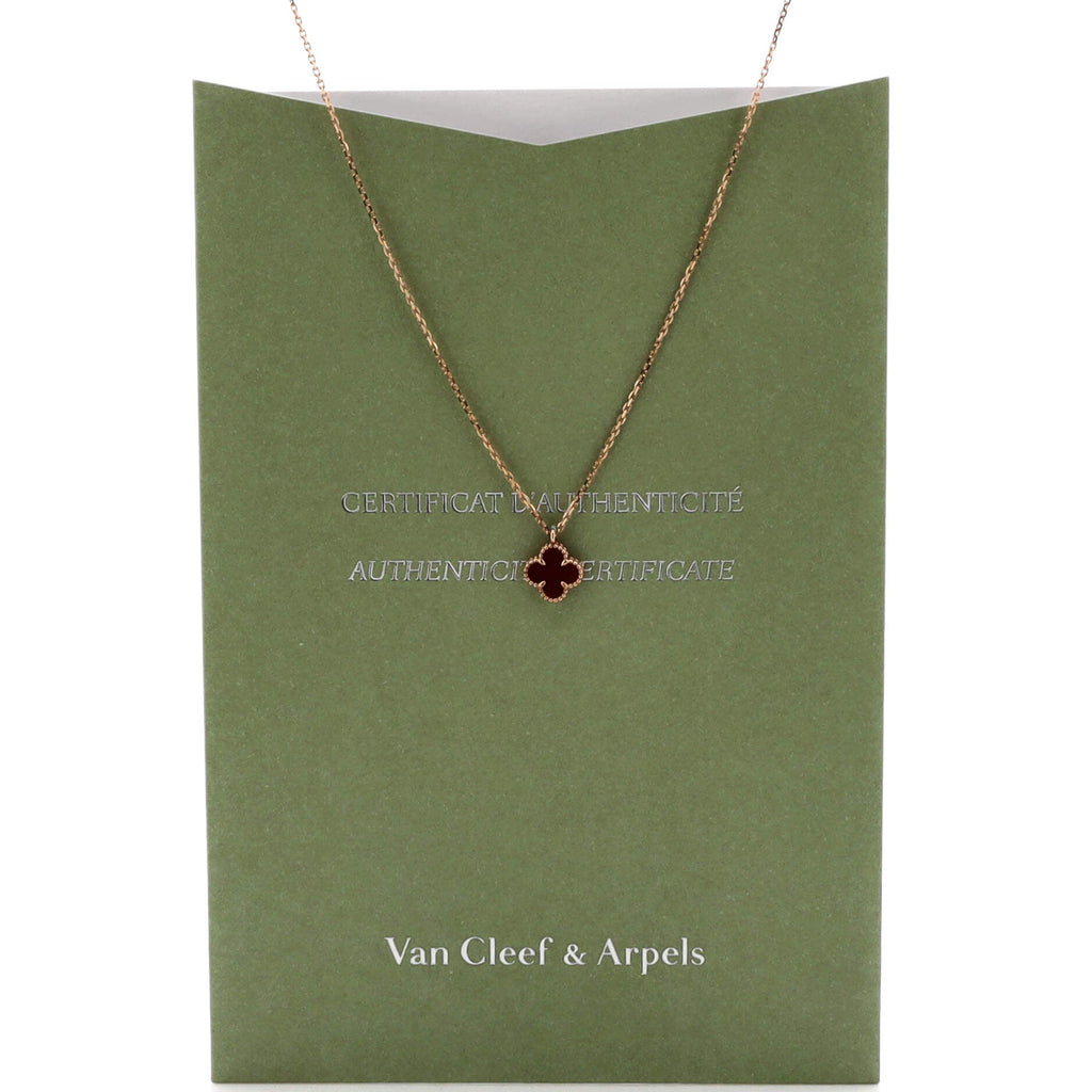 Sweet Alhambra Pendant Necklace 18K Rose Gold and Carnelian