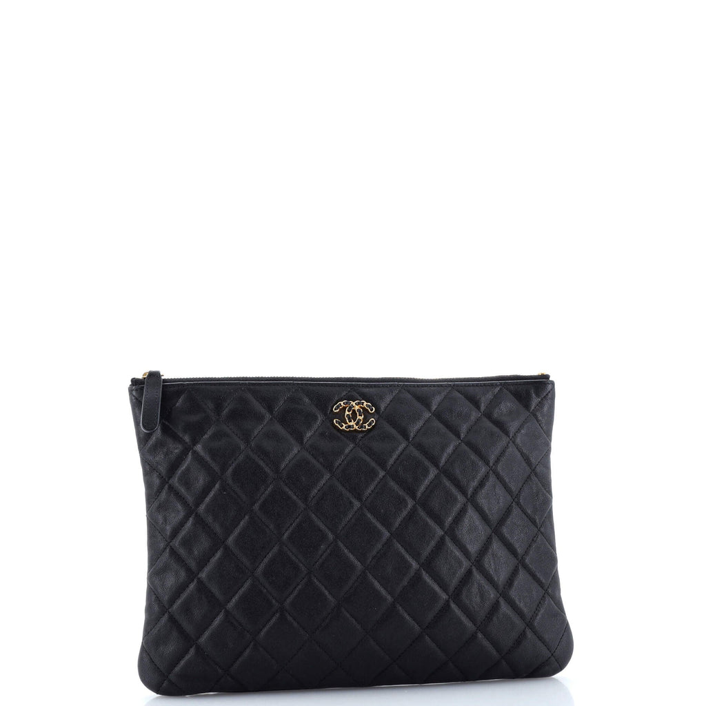 Chain Infinity O Case Clutch Quilted Goatskin Medium