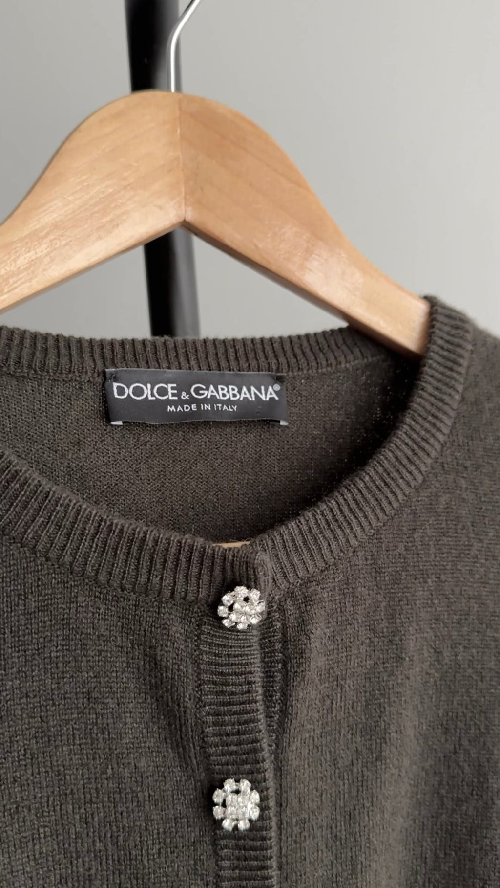 Dolce & Gabbana Olive Cashmere igan with Jewel Buttons - IT40 (4)