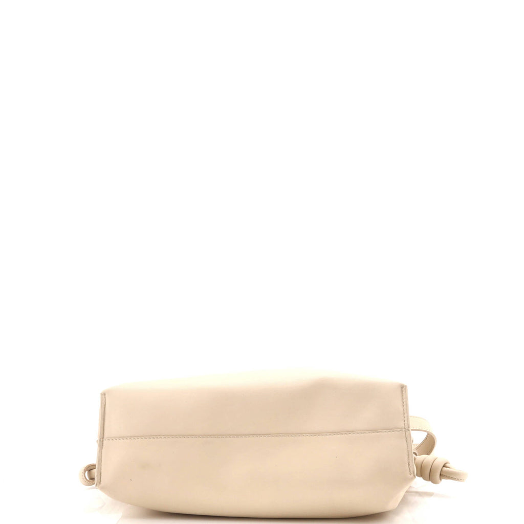 Flamenco Knot Clutch Leather Medium