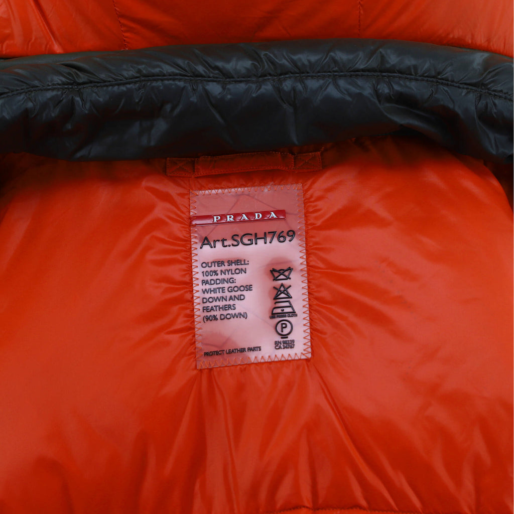 Men's Sport Hooded Puffer Jacket Quilted Nylon with Down