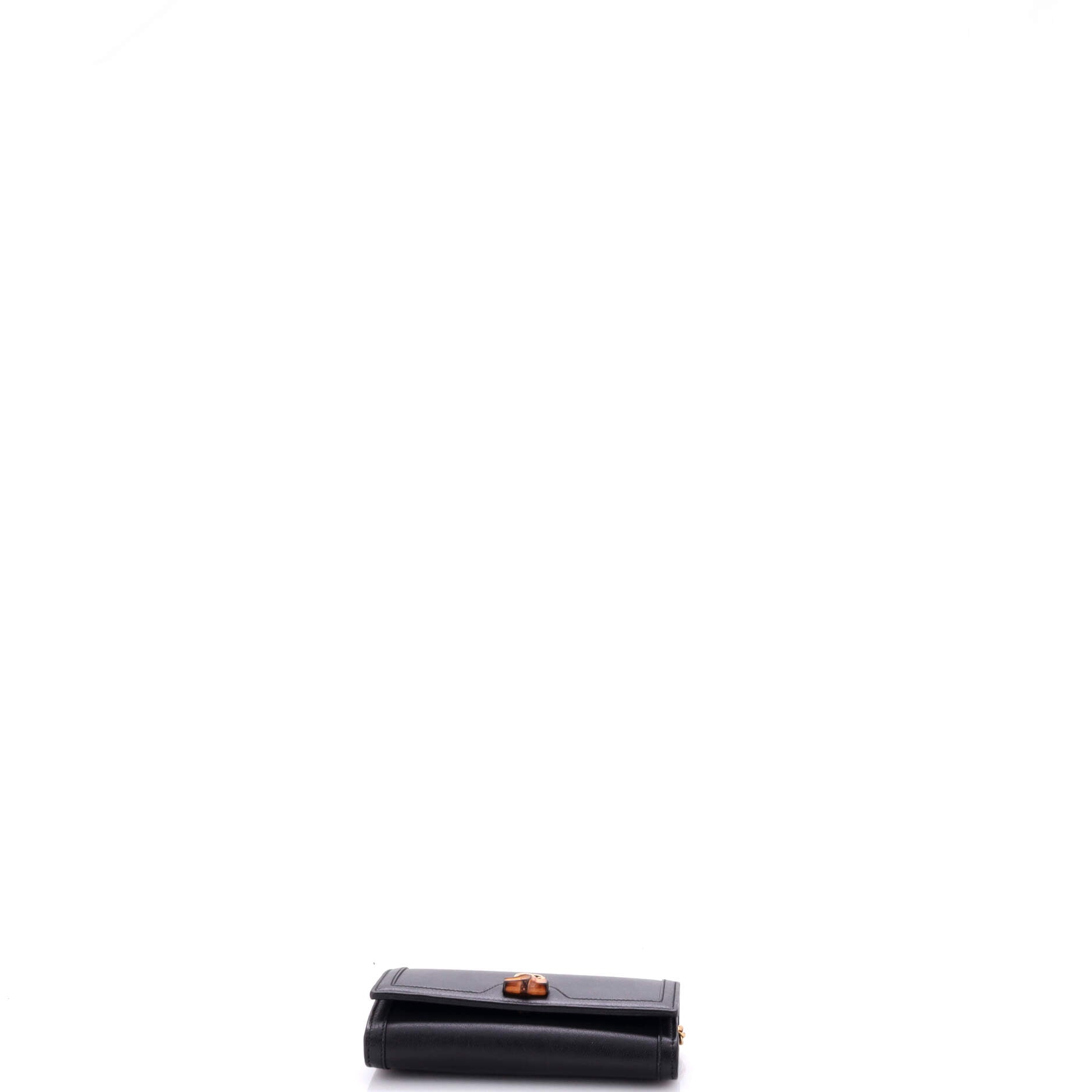Diana Wallet on Chain Leather